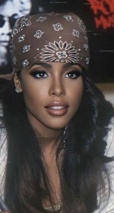 Aaliyah Singer Aaliyah Hair Aaliyah Style Aaliyah Outfits 90s