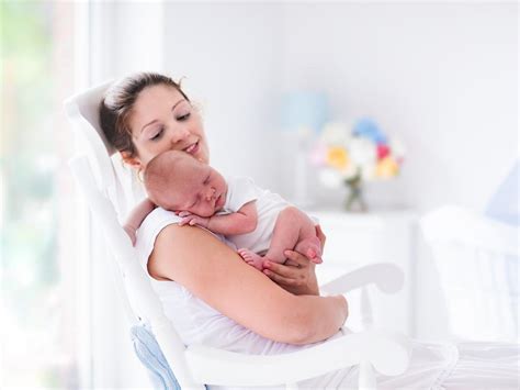 Breastfeeding Slashes The Risk Of Breast And Ovarian Cancer Daily