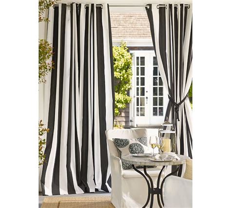Modern Style Thick Cavas Black And White Vertical Stripe