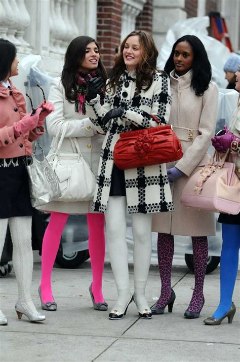 25 formas chic de usar medias gossip girl outfits gossip girl fashion girl fashion style