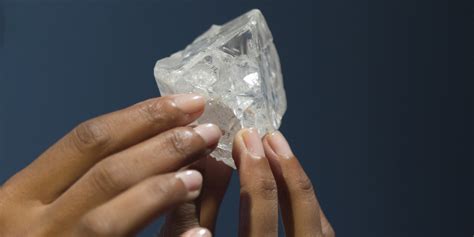 Le Plus Gros Diamant Brut Du Monde Vendu Millions De Dollars