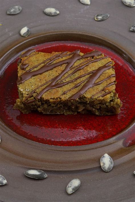 Maybe you would like to learn more about one of these? Kürbiskern-Becher-Kuchen mit Mandelmehl | Becherkuchen ...