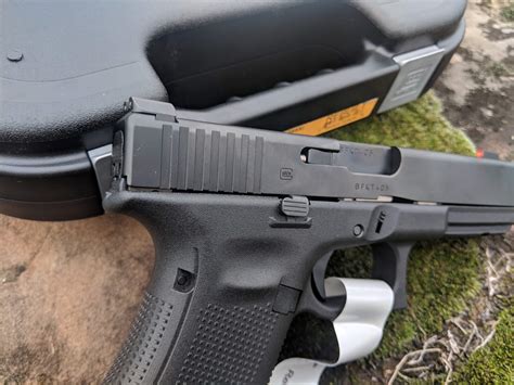 Factory Rebuilt Glock G17 Gen5 9mm 449 171 Modular Backstrap Blk