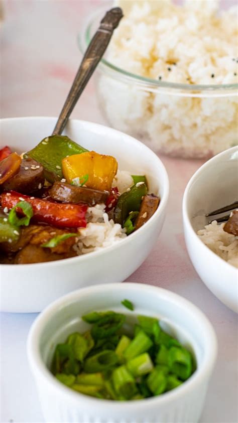 Chicken fillet leg 125 grm•kol, putih secukup,y•wortel secukup,y•daun bawang secukup,y•bawang bombay•kecap asin•air putih•kecap manis. Chicken Sausage Hawaiian Bowl with Homemade Teriyaki - The ...