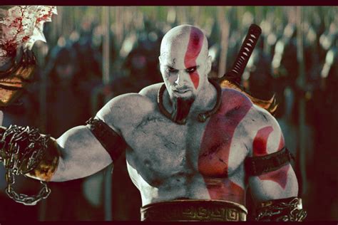 It's about a big muscle dude beating up a bunch of generic enemies and gigantic bosses. god of war o filme