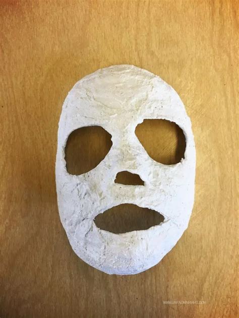 Plaster Cloth Mask Making Sundays In My City By Claudya