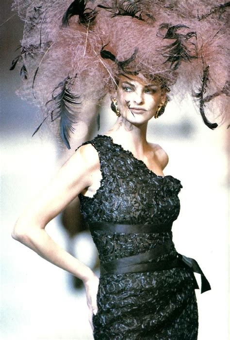 Linda Evangelista In Chanel Haute Couture Springsummer 1992 Fashion
