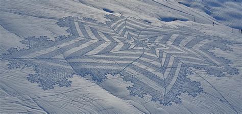 Simon Becks Snow Art