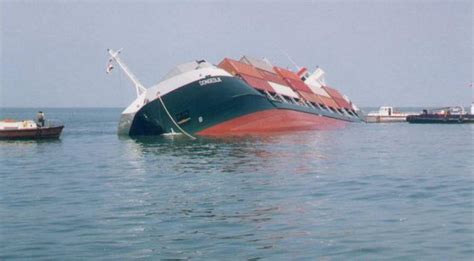 Ship Disasters At Sea Photos Of Maritime Destruction Abandoned