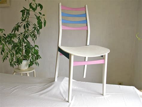 Check spelling or type a new query. Pin auf Alte Stühle neu, bunte Stühle, lustige Stühle, old ...