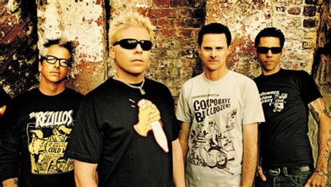 Although nobody's ever been able to clearly define what makes a band alternative, the '90s is the decade that brought it to the mainstream. The 5 best selling pop-punk bands of the 90s | Alt77