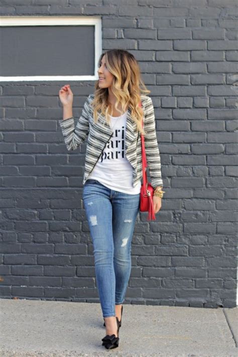 Dress Up Your Jeans 7 Street Style Outfits With Graphic Tees To