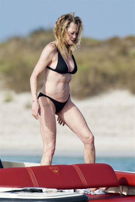 Blonde Gilf Melanie Griffith Showing Her Unreal Body In