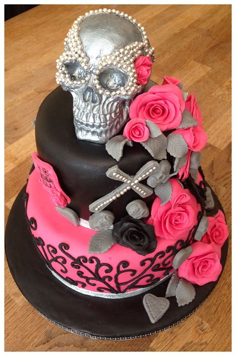 Pin By Anna Klamer On Cakes Skull Cake Sugar Skull Cakes Birthday