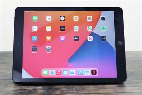 Apple Ipad 102 Inch 8th Generation Review Apples Most Affordable
