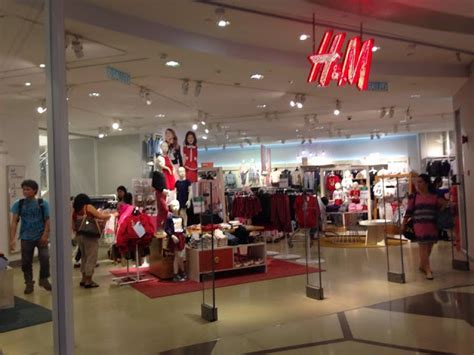 Malaysia is currently one of the few countries that h&m offers their online shopping services. BIG SALES @ H&M | Malaysian Foodie