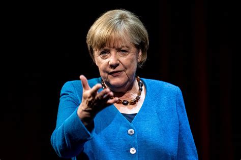 Angela Merkel Om Sin Relation Till Putin Har Inget Att Be Om Ursäkt För