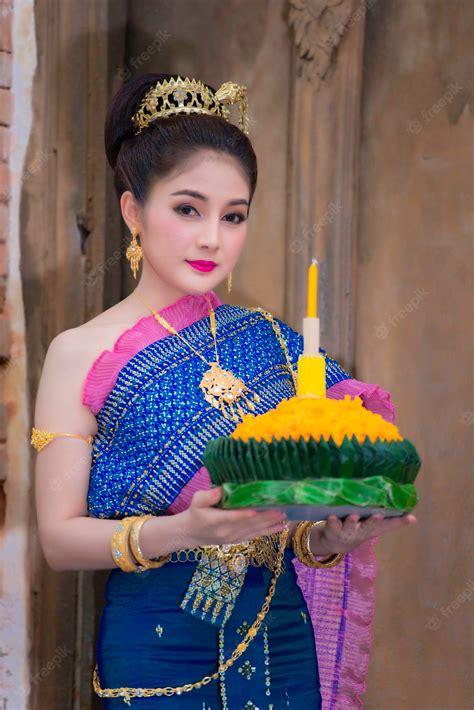 Premium Photo Portrait Of Beautiful Asian Woman In Thai Dress
