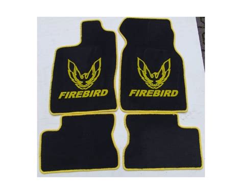 Wir bedrucken individuell nach ihren wünschen, ob motive, logos oder lustige sprüche. Autoteppiche & Fußmatten für Pontiac Firebird von 1993 ...