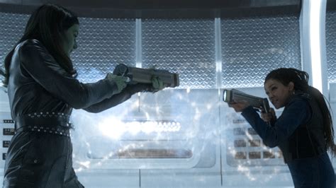 Station 19 season 5 cast: Review: 'Star Trek: Discovery' Gets Connected In "That ...