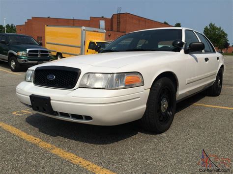 Ford crown victoria police interceptor. Ford : Crown Victoria P71 POLICE INTERCEPTOR