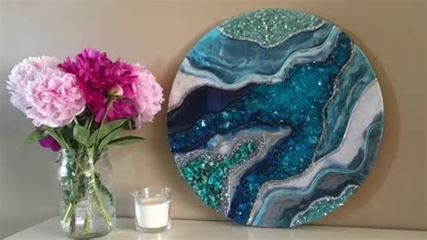 Blue Resin Geode On A 16 Round Resin Wall Art Resin Artwork Epoxy