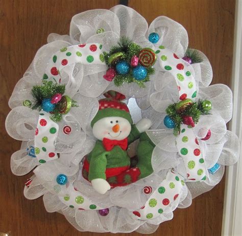 Snowman Christmas Wreath With Images Christmas Mesh Wreaths