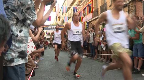 men race in high heels for madrid s gay pride festival afp youtube