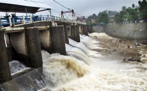 Breaking News Puncak Dan Bogor Hujan Deras Ciliwung Siaga