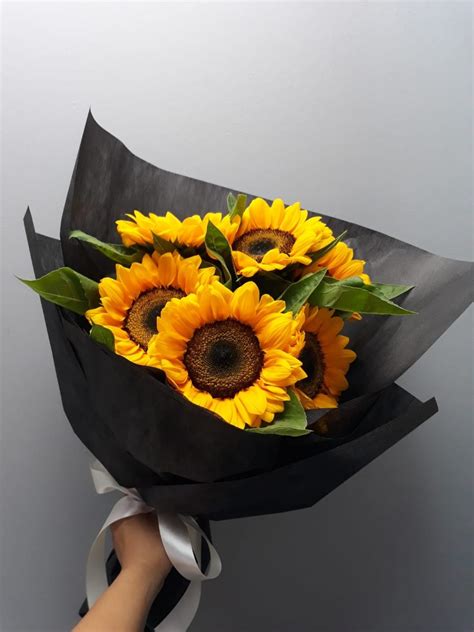 6 Wow Sunflowers Bouquet S28 Floral Garage Sg