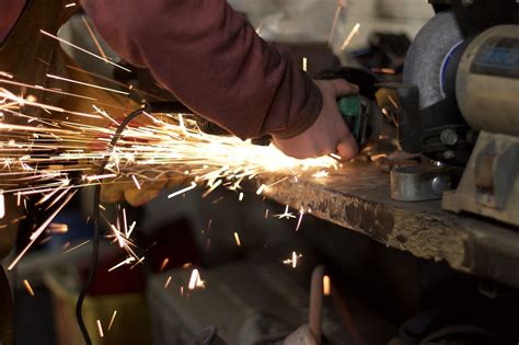 How To Remove Welding With And Without A Grinder WaterWelders