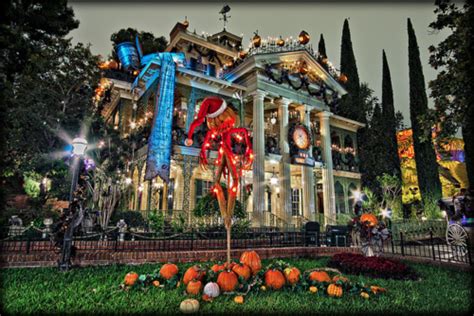 Haunted Mansion Ride During Halloween Haunted Mansion Disneyland Haunted Mansion Disney