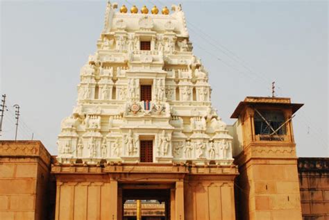 10 Most Visited Temples In Vrindavan You Must Visit