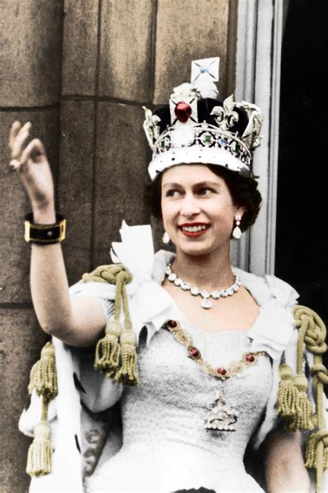 The Significance Behind Queen Elizabeth Iis Imperial State Crown That