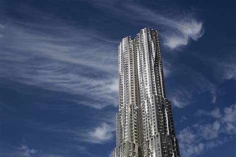 Frank Gehrys New York