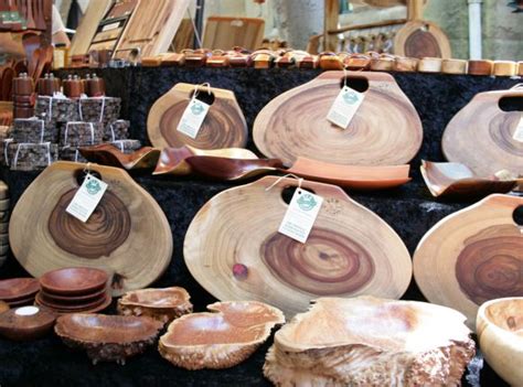 And we cannot be everywhere with our loved ones on important occasions such as festivals, birthdays, anniversaries, house warming parties and more. Top 15 Aussie Souvenirs to Bring Home from Sydney