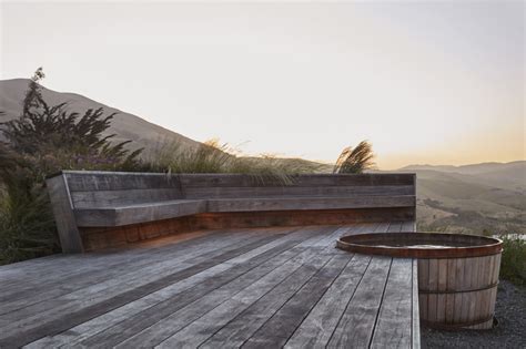 There are three main types of fault, all of which may cause an interplate earthquake: TERREMOTO.LA | Landscape, Exterior design, Outdoor rooms