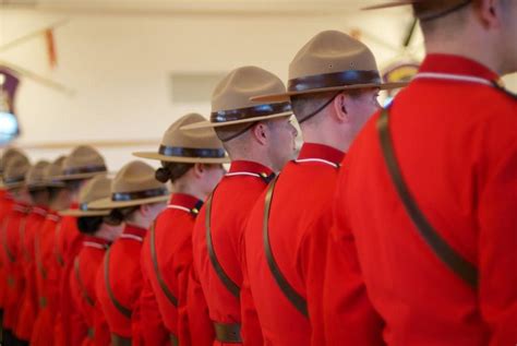 Rcmp Now Allows Hijabs As Part Of Their Uniform News