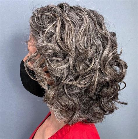 Transitioning To Gray Hair 101 New Ways To Go Gray In 2023 Hadviser Grey Curly Hair
