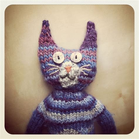 Tummy Kitty Knitted Cat Knitting Bee