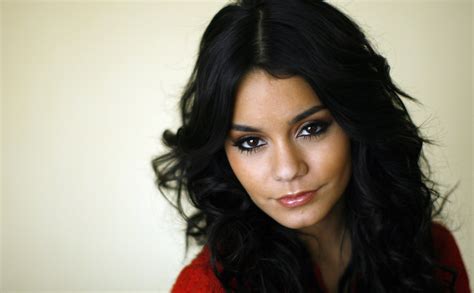 Vanessa Hudgens Wallpapers Images Photos Pictures Backgrounds