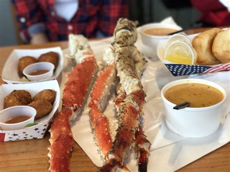 Good Restaurants Near Me : Enjoy the Best Seafood Near Me for Lunch or