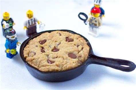 17 Genius Uses For A Teeny Tiny Miniature Cast Iron Skillet Vindulge