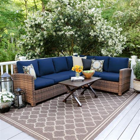 Leisure Made Dalton 5 Piece Wicker Outdoor Sectional Set With Navy
