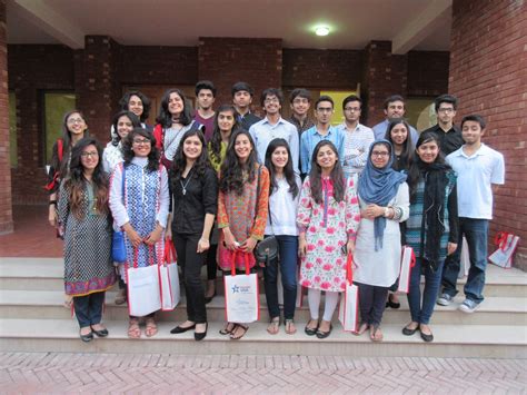 Competitive College Club Sends Pakistani Students To Top Us Colleges
