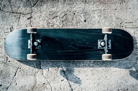 Skateboard Deck Pictures Download Free Images On Unsplash