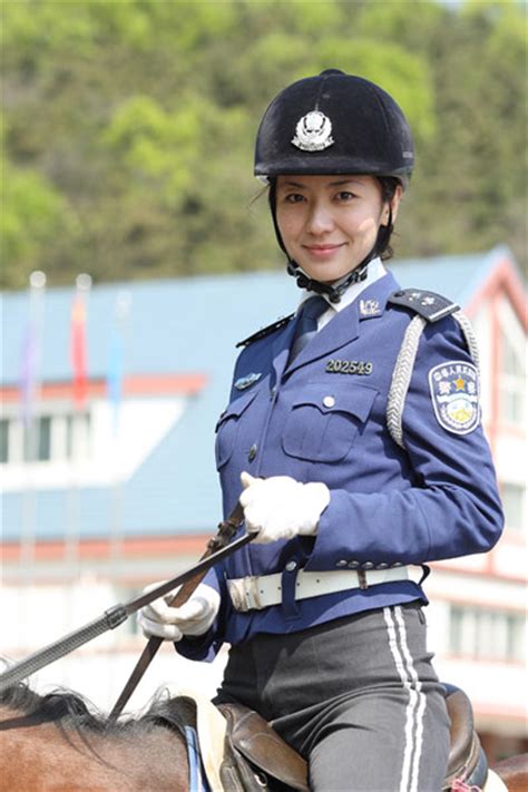 Glamorous Policewomen Around The World 35 Peoples Daily Online