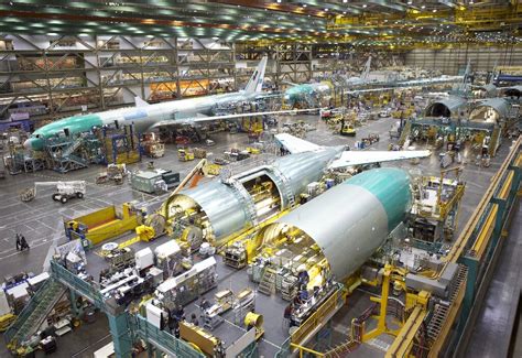 Boeing To Suspend Production At Washington State Complex