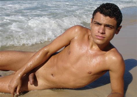 Photo Naked Men On The Beach Page 107 Lpsg