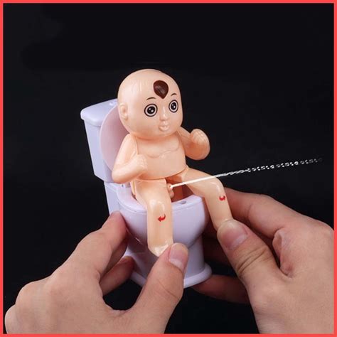 Squirt Toilet Toy With Pee Doll Funny Squirting Prank Toys Hilarious Prank Joke Stuff Humor